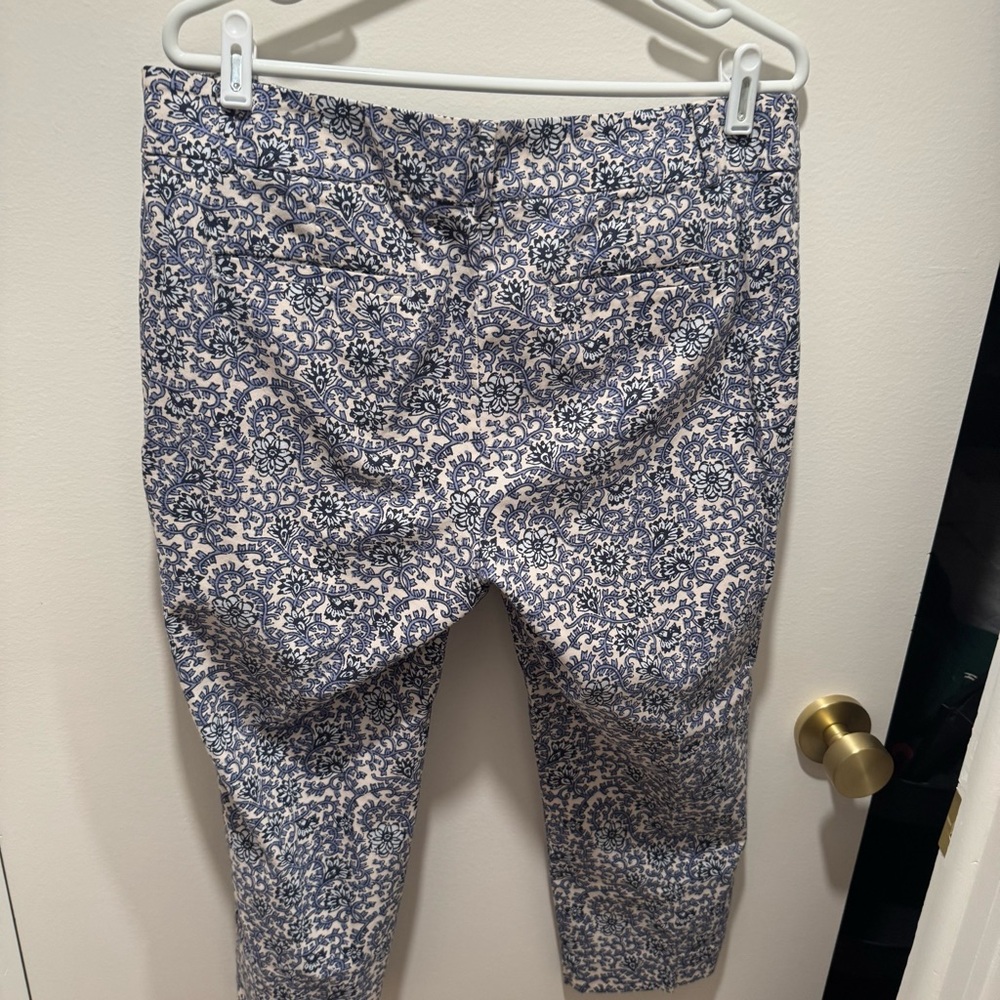 LOFT Blue and White Floral Pants - Picture 5 of 6